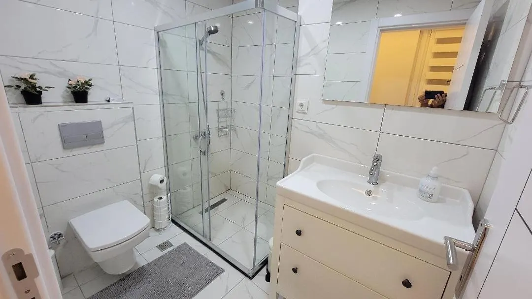 Fully Renovated Modern Apartment Istanbul